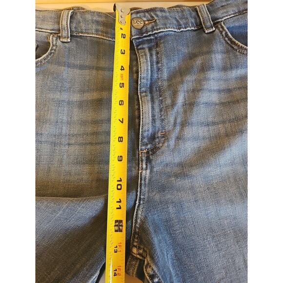 Lee Heritage Women's Relaxed Fit Straight Leg‎ High Rise Jeans Size 22 - Picture 11 of 12